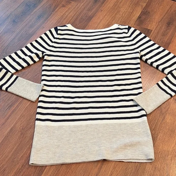 XS LOFT Sweater Bundle - Soft Knit Stripe & Cream Sweaters - Picture 10 of 10